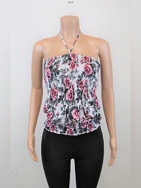 Guilty Sleeveless Bubble Halter Top